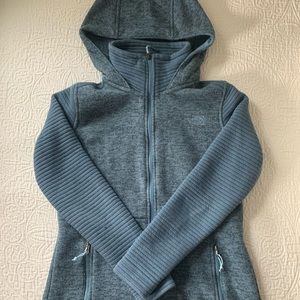 The North Face Women’s Full Zip Fleece